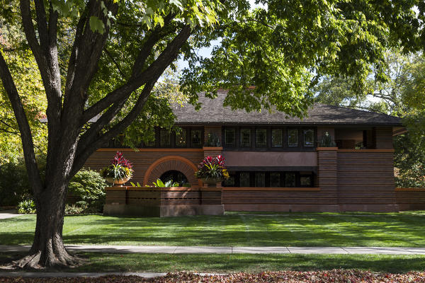 The Arthur B. Heurtley House, in front view, is located in Oak Park, and it's a project of Frank Lloyd Wright architect. Chicago, Illinois, USA