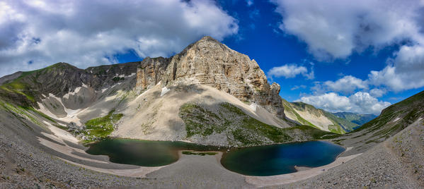 Italy, Umbria, Sibillini mountains, Lake Pilato in Summer
