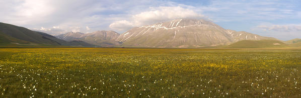 Europe,Italy, Umbria, Perugia district, Sibillini mountains, Castelluccio of Norcia village 