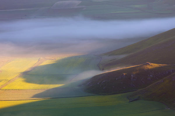 Europe,Italy,Umbria,Perugia district,Sibillini Mountains 
Sibillini at sunrise