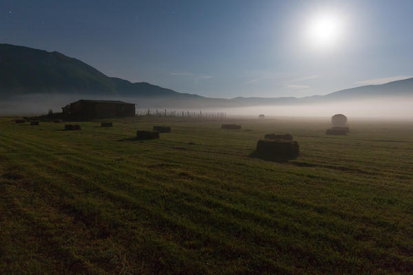 Europe,Italy,Umbria,Perugia district,Castelluccio of Norcia. Foggy Sunrise