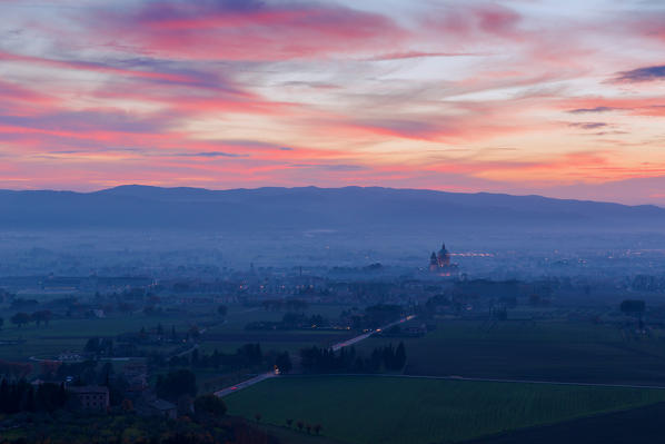 Europe,italy,Perugia district,Assisi.
Valley View of Assisi