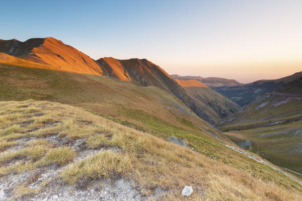 Europe, Italy, Marche, Macerata district, central Appennines .
Fargno mountain at sunrise.