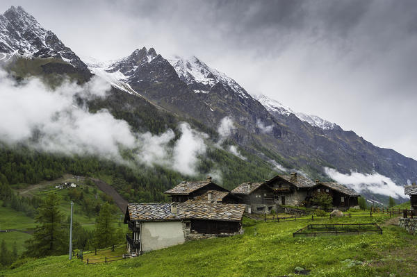 Tignet (Valsavarenche, Gran Paradiso National Park, Aosta Valley, Italy)