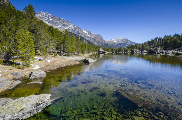 Servaz Lake (Val Chalamy, Mont Avic Natura Park, Aosta Valley, Italy)