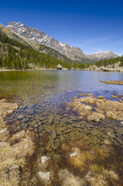 Servaz Lake (Val Chalamy, Mont Avic Natura Park, Aosta Valley, Italy)