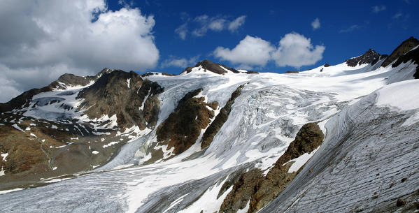 Dosegù glacier ice fall, Valtellina, Lombardy, Italy, Alps