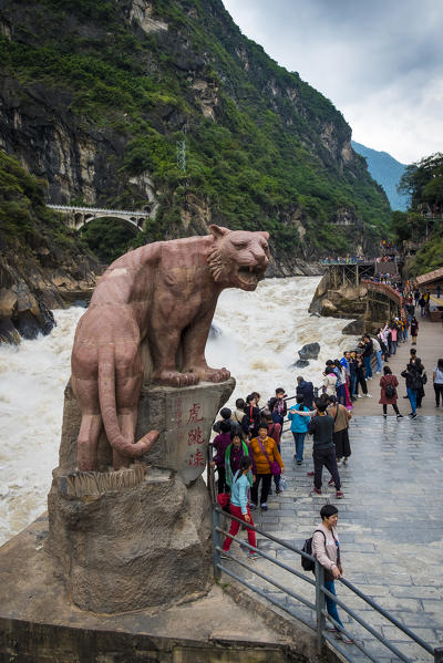 Tourists at Tiger Leaping Gorge, Lijiang, Yunnan Province, China, Asia, Asian, East Asia, Far East