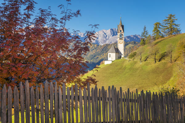 St. Barbara chapel, Tolpei, La Valle / Wengen Val Badia / Hochabtei, Dolomites, Bolzano, South Tyrol, Italy, Europe