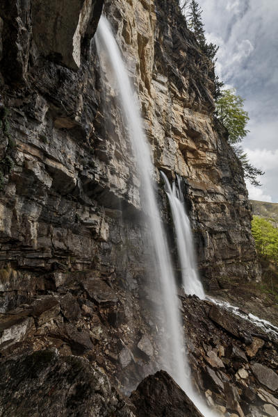 Pesio valley (Valle Pesio),Cuneo province,Marguareis park,Piedmont, Italy,Europe. Pis del Pesio waterfall 