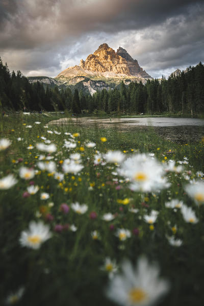 Tre cime di Lavaredo and Antorno Lake, Belluno province, Veneto, Italy.