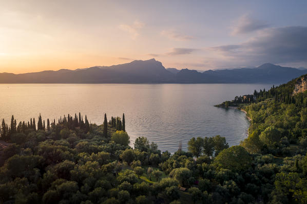 Punta San Vigilio, baia delle sirene, Garda, Garda Lake, Verona province, Veneto, Italy