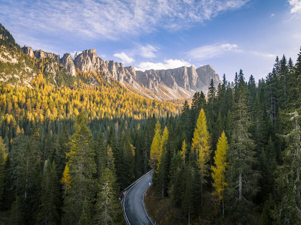 Giau Pass, Dolomites, Cortina d'Ampezzo, Belluno Province, Veneto, Italy. 