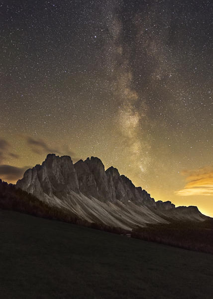 Odle,Funes, Dolomites,Trentino alto Adige, Italy
The Odle group resumed at 20.30. in the picture you can see the evening light is fading and at the same time, the Milky Way clearly visible
