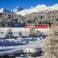 Il Trenino Rosso immerso nella tranquillita'Ã‚Â  invernale