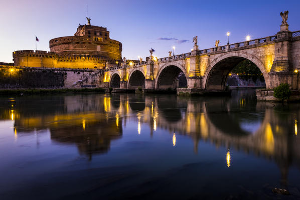 Rome, Lazio, Italy, Europe. View of the Ponte Sant'Angelo and Castel Sant'Angelo.